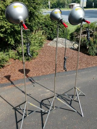 Trio Of Vintage Smith - Victor Photography Lamps On Smith - Victor Sv - 6 Stands