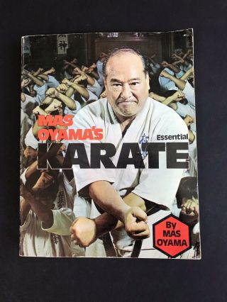 Vintage Mas Oyama Essential Karate Masutatsu Oyama Paperback 1981 book 2