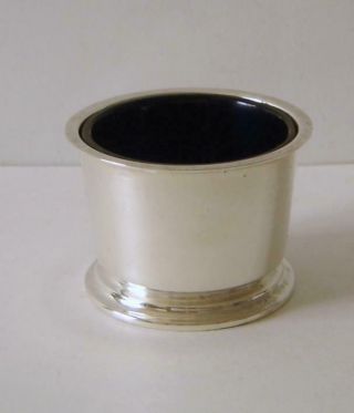 A Sterling Silver Salt Pot Birmingham 1934 Mappin & Webb 24.  3 Grams Of Silver