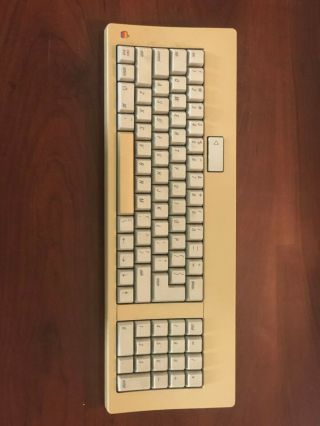 Vintage Apple Computer M0116 Keyboard Macintosh (as Checked Before Posting)