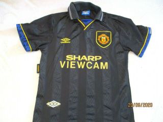 Manchester United Man Utd Vintage Football Shirt Away 1993/95 Size Small Adult