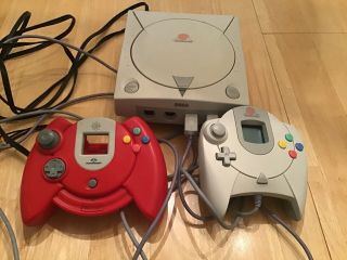Sega Dreamcast Hkt - 3020 Console W/ 2 Controllers White Vintage Video Game