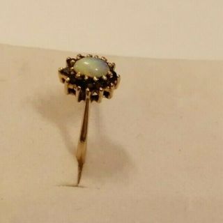 Vintage 9ct gold opal and garnet ring size N/O 1.  5 gms 2