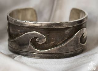 Vintage Southwestern Sterling Silver (. 925) Curling Wave Cuff Bracelet