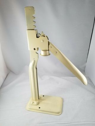 Vintage Climax Bottle Cap Press Capper Beer Soda Capper Machine 15.  5 Inches Tall