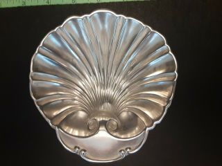 Antique Sterling Silver Shell Shaped Dish.  C.  1920 (2.  5oz)