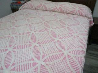 Vtg.  Pink And White Double Wedding Ring Chenille Bedspread 77 " X 102 " Twin