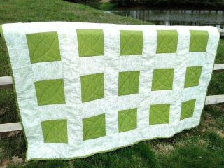 Vintage Retro Green And White Floral Quilt 81 X 96 Mid Century Mod