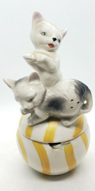 Vintage Voagco China Cat N Ball Salt And Pepper Shaker With Sugar/mustard Spoon
