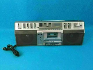 Vintage Ge General Electric Model 3 - 6160a Am/fm Radio Cassette Player Boombox