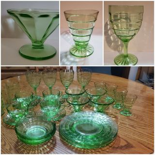 32 Pc Vintage Green Uranium Glass Dinnerware Set