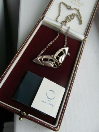 Edinburgh Jewellers Ola Gorie Orkney Vintage Silver Necklace Presentation Case