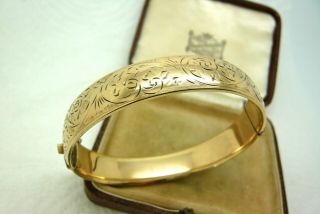 Vintage 1/5th 9ct Gold Metal Core Etched Engraved Bangle Bracelet 22.  2gms