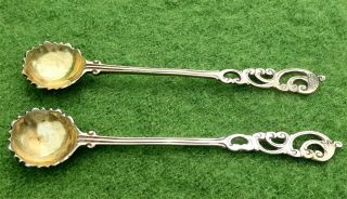 Matching Victorian Silver Salt Spoons By John Wilmin Fig,  London 1865