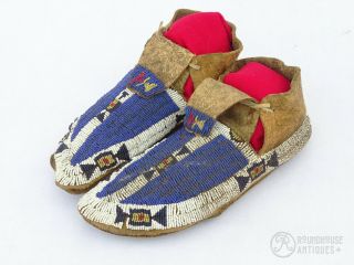 19th C.  Native American Indian Cheyenne Sioux Plains Beaded Moccasins Parfleche