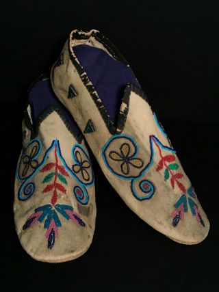 Exceptional Santee Sioux Seed Bead Moccasins,  Sinew Parfleche,  C1890,  Nr