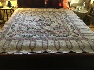 Vintage Arch Quilt Elmsford York California King Scalloped Edges Small Stain