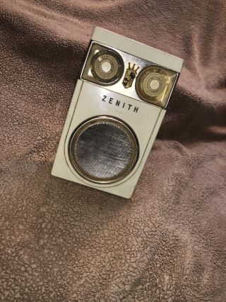 Vintage 500d Zenith Long Distance Royal " 500 " Deluxe Transistor Radio -