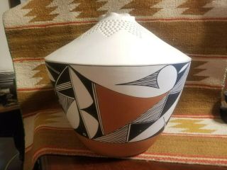 Fine Huge Acoma Pueblo Signed Native American Pottery Fingernail Pot Jar M Chino