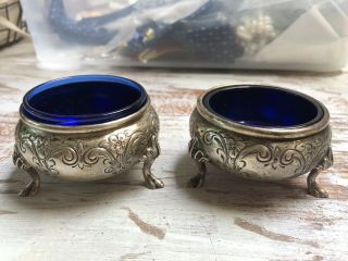 Sterling Repousse Hand Chased Footed Open Salt Cellar W/cobalt Liner Durham