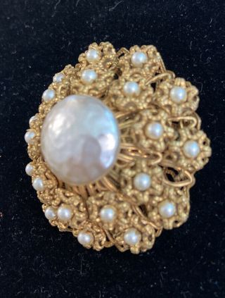 Gorgeous Vintage Signed Miriam Haskell Baroque Faux Pearl Brooch Pin 2”.  149 2