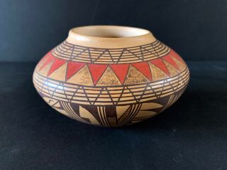 Antoinette Silas / Hopi Tewa Pottery / Well Known Native American Artist