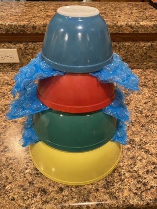 Vintage Pyrex Primary Colors Nesting Bowls - Set Of 4