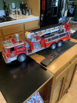 Vintage Bright 55 Fire Engine Truck Electronic Lights Sirens