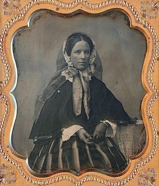 Pretty Young Lady Wearing Bonnet With Veil 1/6 Plate Daguerreotype F715