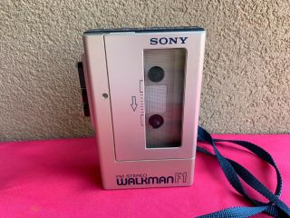 Sony Walkman F1 Vintage Fm Stereo Radio /cassette Player