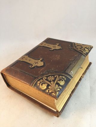 Antique Victorian Era Photo Album With 40 Images And Tintypes And 2 Gem Tintypes