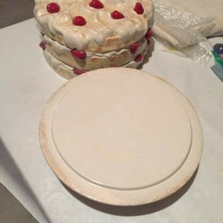 Vintage Strawberry Shortcake Pedestal Covered Cake Plate Dome Dish LOCAL PICKUP 2
