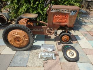 Vintage Murray Pedal Tractor,  Or Restoration.