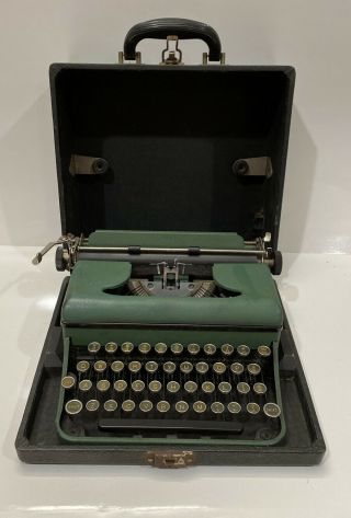 Vintage Royal Portable Green Typewriter With Case Made In Usa