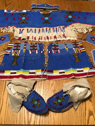 Great 1930’s Northern Plains Blackfeet Native Indian Beaded 10 Piece Dress Set 2