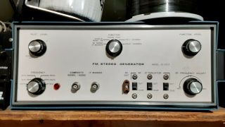 Vintage Heathkit FM Stereo Generator 2