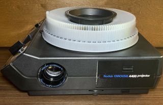 Vintage Kodak Slide Projector Carousel 4400 w Transvue 140 Slide Tray No Remote 2