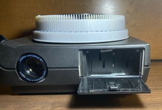 Vintage Kodak Slide Projector Carousel 4400 w Transvue 140 Slide Tray No Remote 3