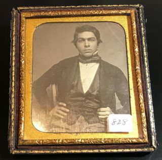 " Akimbo " - 6th Plate Early Daguerreotype Of A Young Man With Attitude (l828)