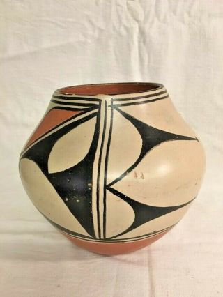 Vintage Hand Coiled Pottery Polychrome Jar,  Kewa Santo Domingo Pueblo,  c.  1920 - 30 2
