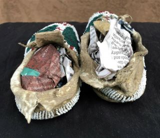 SIOUX CHILD ' S BEADED MOCCASINS CA 1890S 3