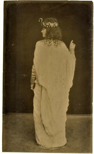 Large Photo Elegant Opera Singer Costume Back View Girl Foto Ca 1880 Aida Verdi