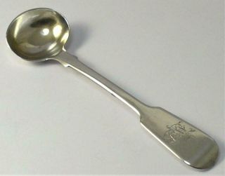 Victorian Hallmarked Sterling Silver Fiddle Pattern Salt / Condiment Spoon –1838