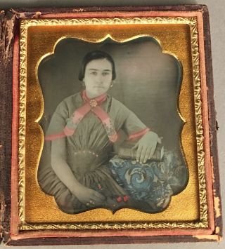 Very Colorful 1/6 Plate Daguerreotype Of Pretty Lady,  In Full Case