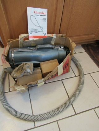 Vtg Electrolux Canister Vacuum Cleaner Blue Special Model E W/ Hose/accessories