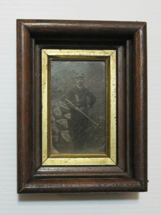 1861 Civil War Tintype Photo Soldier In Uniform Gilded Wood Frame