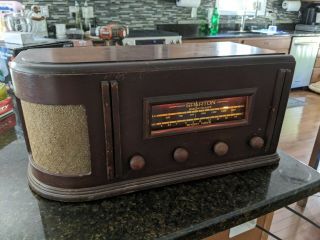 Vintage Tube Spartan Broadcast Shortwave Radio Wood Case