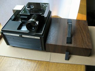 Vintage Bell And Howell Slide Cube Projector 977q W/wired Remote -