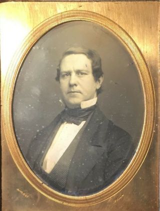 James Mc Clees 1/4 Plate Cased Daguerreotype Of A Well - To - Do Gentleman