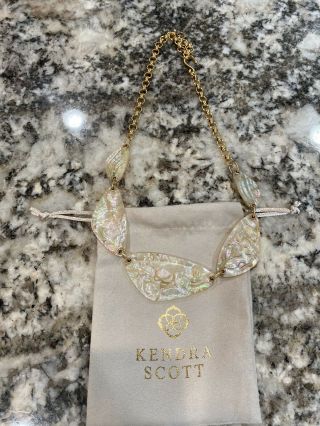Kendra Scott Mckenna Vintage Gold Statement Necklace White Abalone